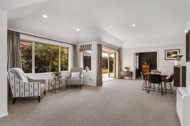 Photo of property in 19 Caleb Place, Northwood, Christchurch, 8051