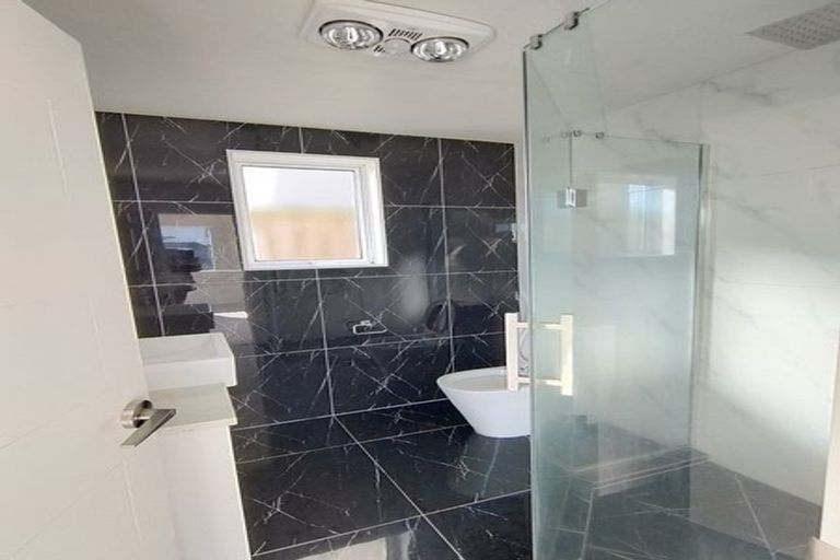 Photo of property in 75 Rosewell Crescent, Flat Bush, Auckland, 2019