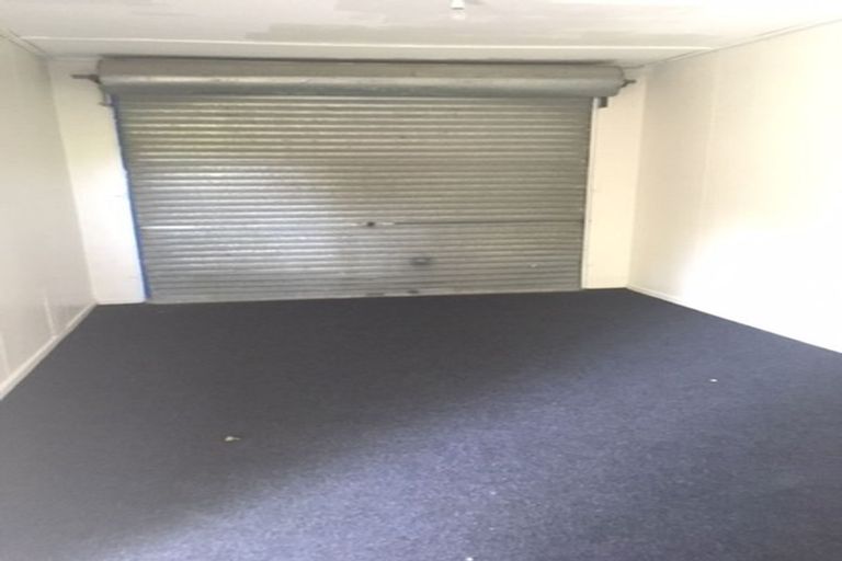 Photo of property in 1/9 Phillipa Place, Browns Bay, Auckland, 0630