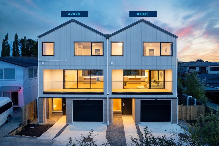 Photo of property in 4202d Great North Road, Glendene, Auckland, 0602