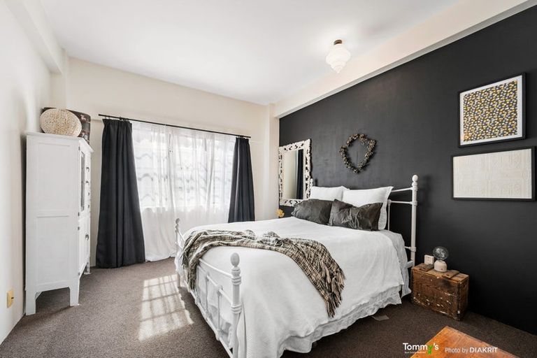 Photo of property in Anderson Apartments, 9/248 Willis Street, Te Aro, Wellington, 6011