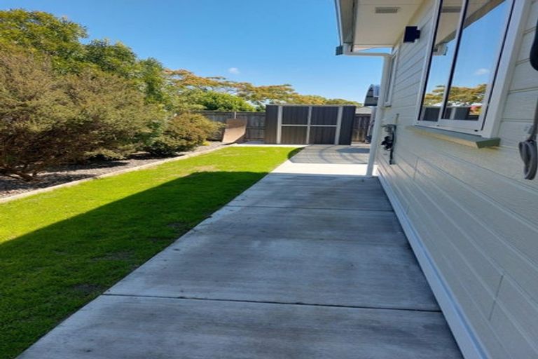 Photo of property in 5 Danske Close, Carterton, 5713