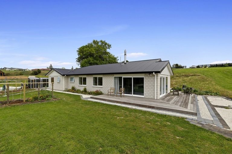 Photo of property in 10 Cellar Close, Te Kauwhata, 3782