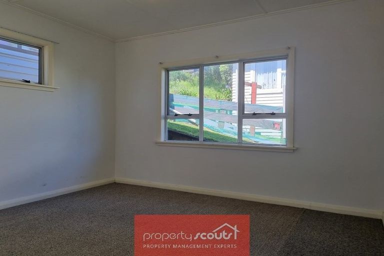 Photo of property in 8 Lismore Street, Strandon, New Plymouth, 4312