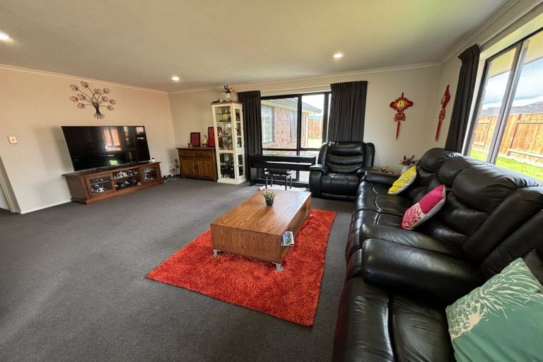 Photo of property in 64 Branigan Parade, Kelvin Grove, Palmerston North, 4414