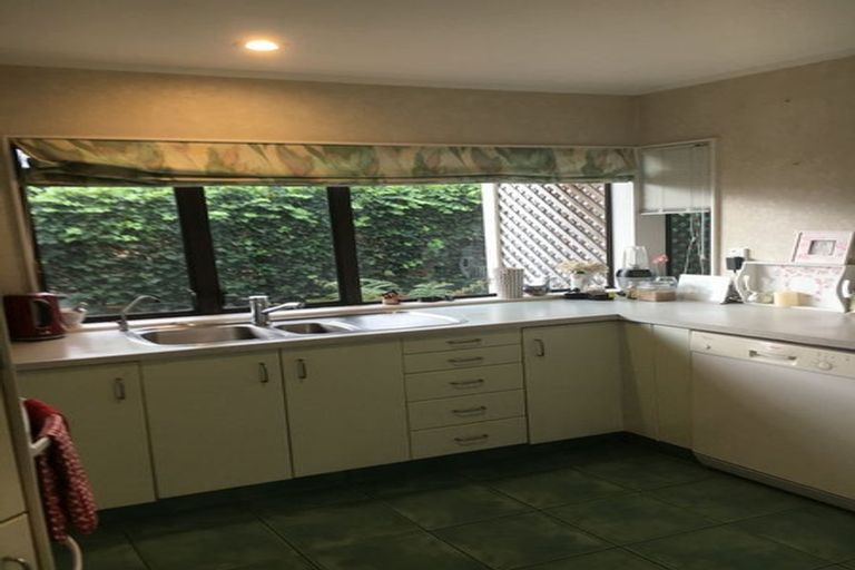 Photo of property in 14 Bennelong Place, Havelock North, 4130