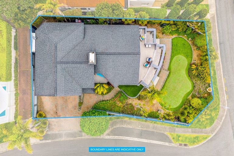 Photo of property in 1 Centennial Place, Campbells Bay, Auckland, 0630