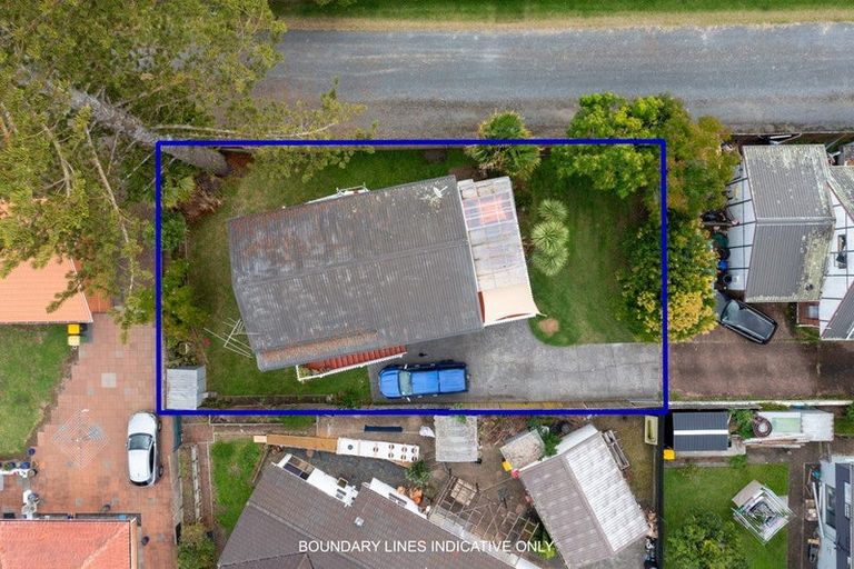 Photo of property in 2/23 Beihlers Road, Weymouth, Auckland, 2103