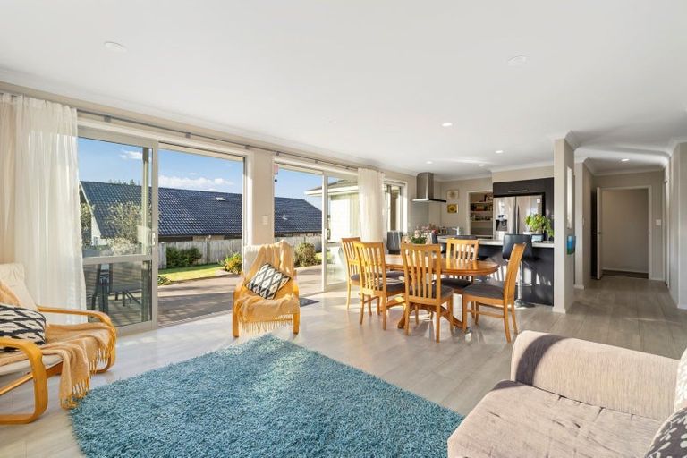 Photo of property in 190 Rowesdale Drive, Ohauiti, Tauranga, 3112
