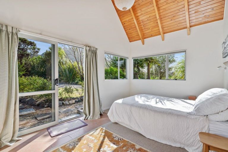 Photo of property in 35 Bay View Road, Whangarei Heads, Whangarei, 0174