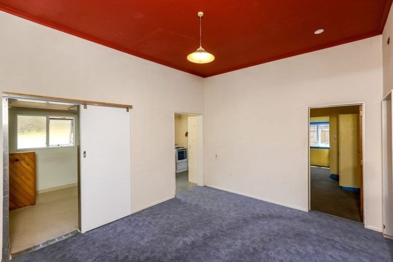 Photo of property in 32 Ngamotu Road, Moturoa, New Plymouth, 4310