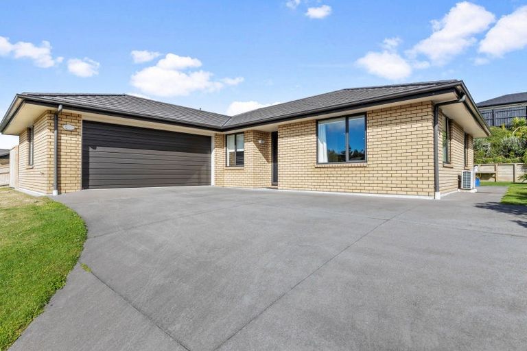 Photo of property in 38 Fernbrook Drive, Hurworth, New Plymouth, 4310