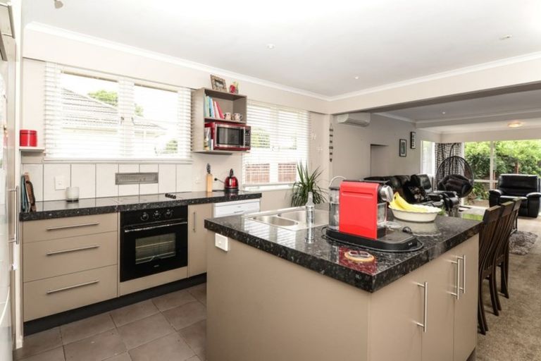 Photo of property in 92 Dinsdale Road, Dinsdale, Hamilton, 3204