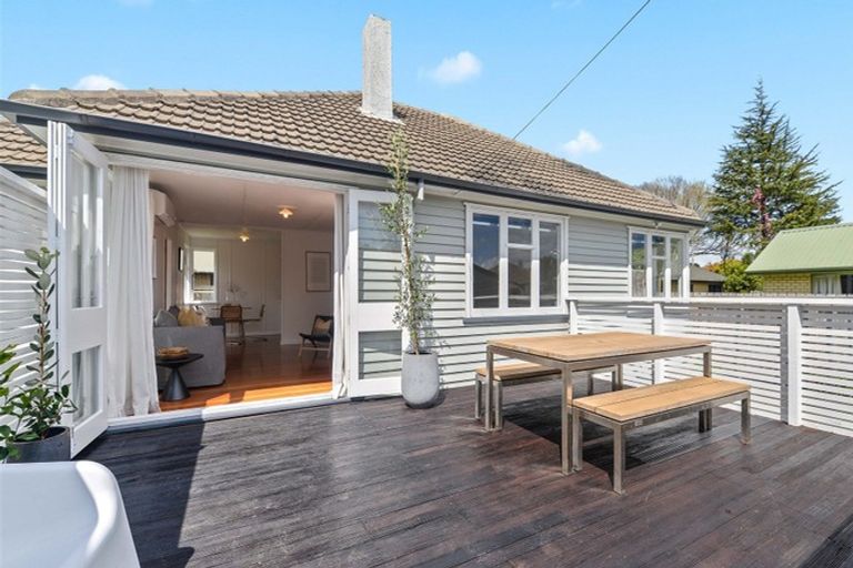 Photo of property in 4 Moule Place, Fairfield, Hamilton, 3214