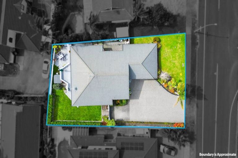 Photo of property in 47 Loloma Drive, Half Moon Bay, Auckland, 2012
