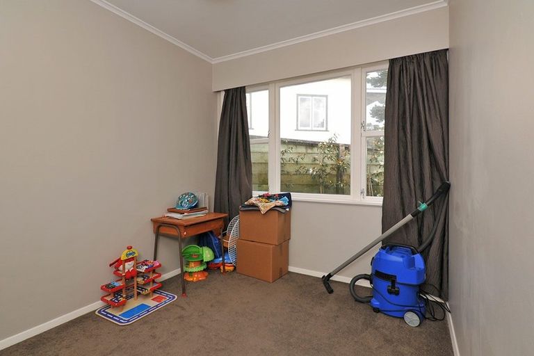 Photo of property in 3 Macaulay Street, Johnsonville, Wellington, 6037