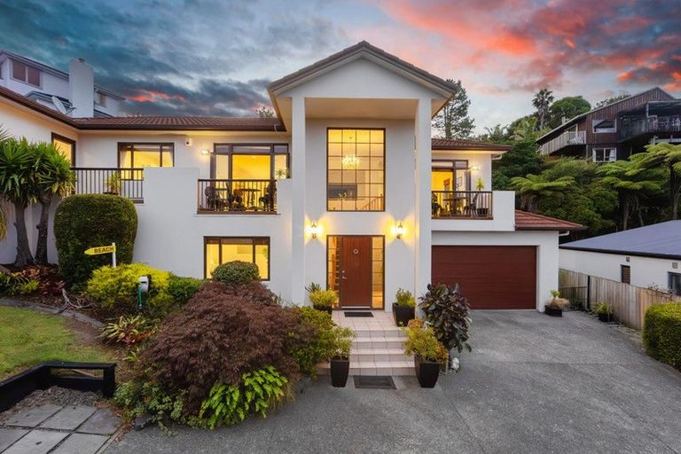 Photo of property in 36 Woodridge Avenue, Northcross, Auckland, 0630