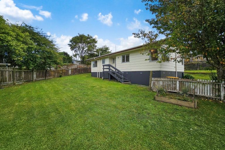 Photo of property in 6 Thebes Street, Pomare, Rotorua, 3015
