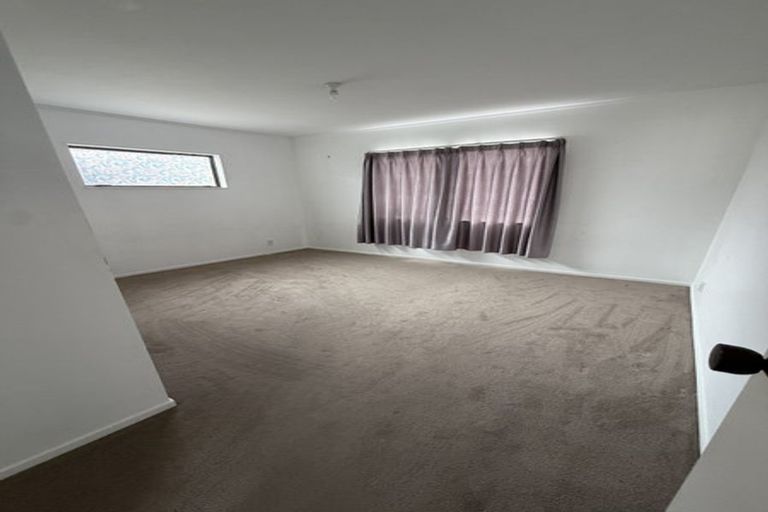 Photo of property in 3/11 Fruitvale Road, New Lynn, Auckland, 0600