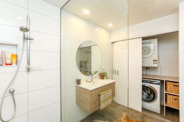 Photo of property in 70 Lemon Street, New Plymouth, 4310