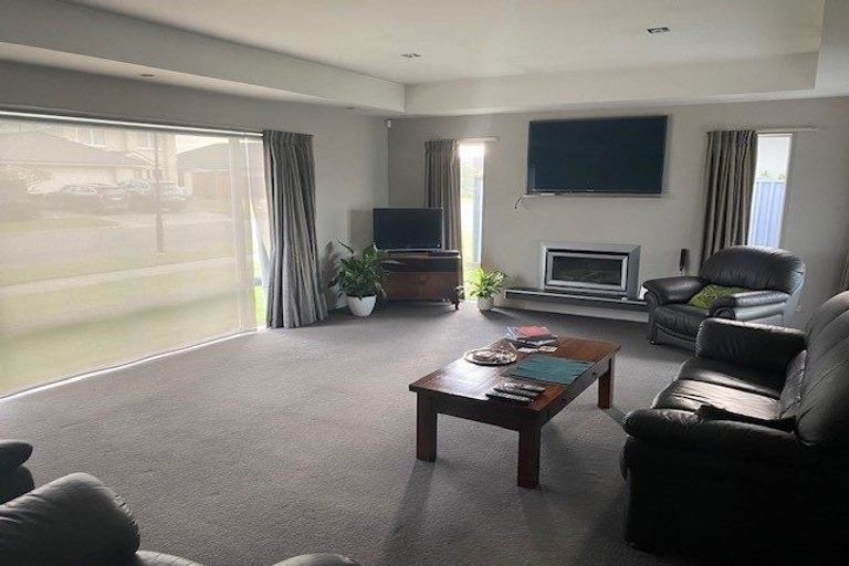 Photo of property in 12 O'dea Place, Burnside, Christchurch, 8053