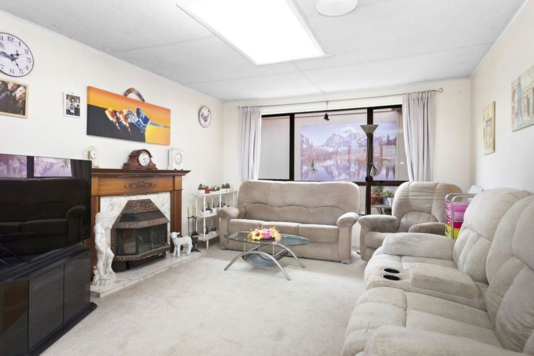 Photo of property in 30 Hannah Road, Otara, Auckland, 2023