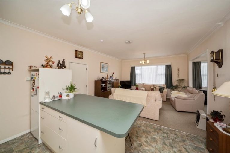 Photo of property in 62 Wilson Street, Hawera, 4610