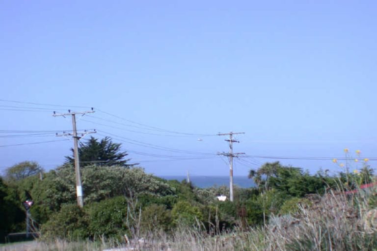 Photo of property in 13 Semple Street, Kakanui, Oamaru, 9495