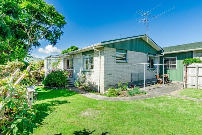 Photo of property in 7 Nimmo Avenue, Waikanae, 5036