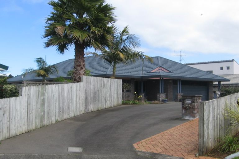 Photo of property in 8 Pohutukawa Place, Maunu, Whangarei, 0110