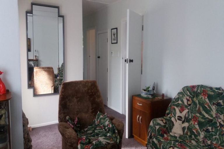 Photo of property in 32 Johnston Street, Featherston, 5710