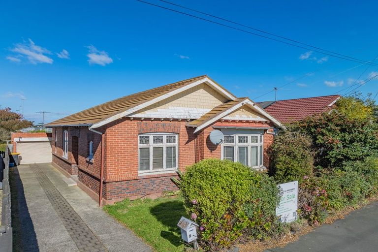 Photo of property in 201 Macandrew Road, South Dunedin, Dunedin, 9012