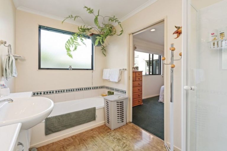Photo of property in 14a Mclauchlan Street, Springlands, Blenheim, 7201
