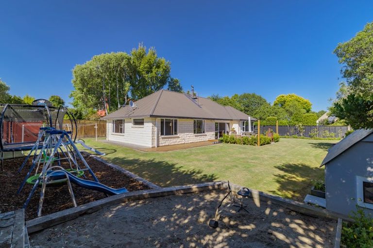 Photo of property in 12 Westview Crescent, West Melton, 7618