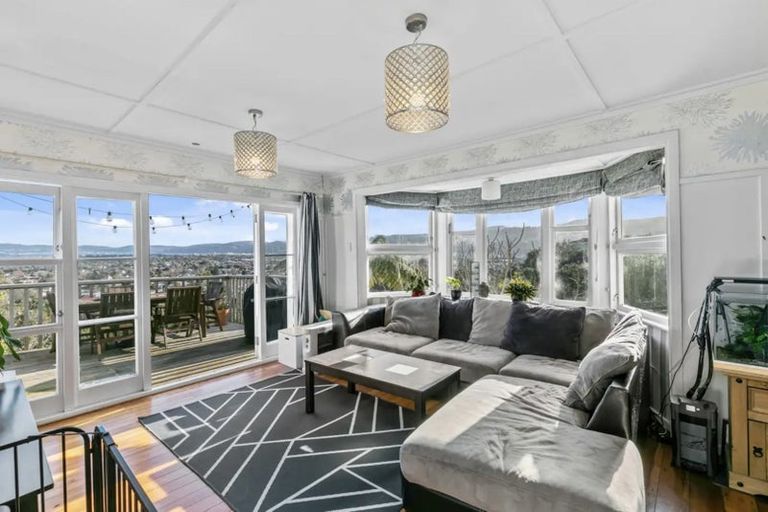 Photo of property in 24 Woodvale Grove, Fairfield, Lower Hutt, 5011