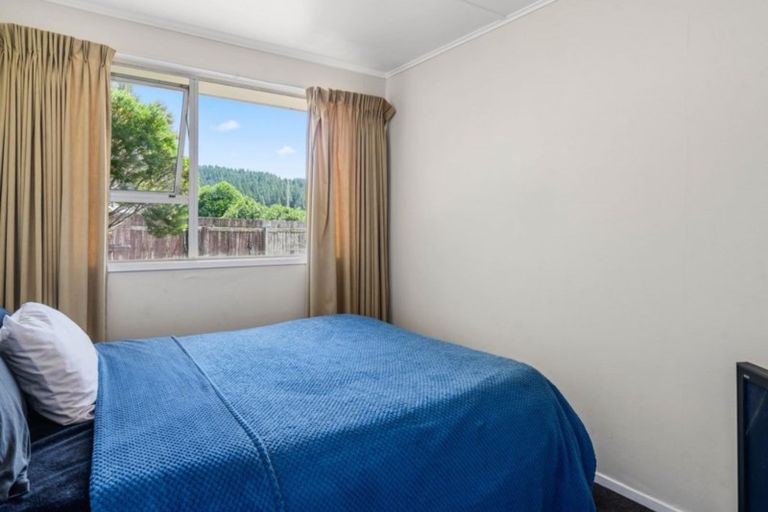 Photo of property in 22 Fenruss Street, Fairy Springs, Rotorua, 3015