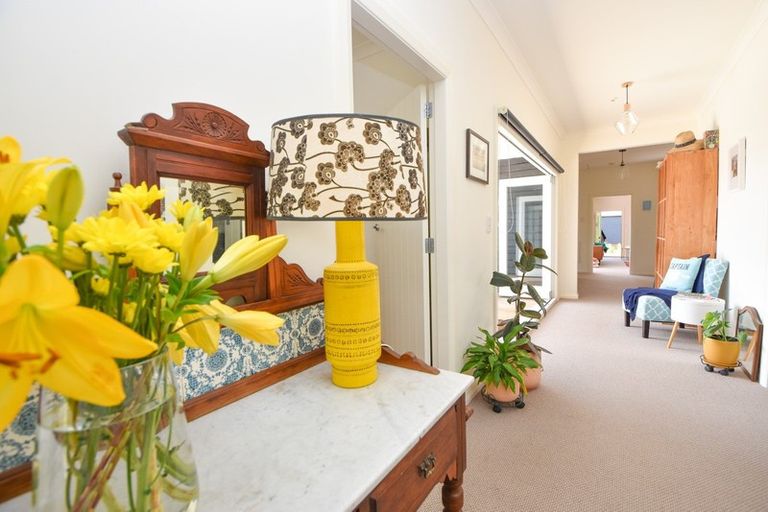 Photo of property in 15 Hilton Road, Carterton, 5713