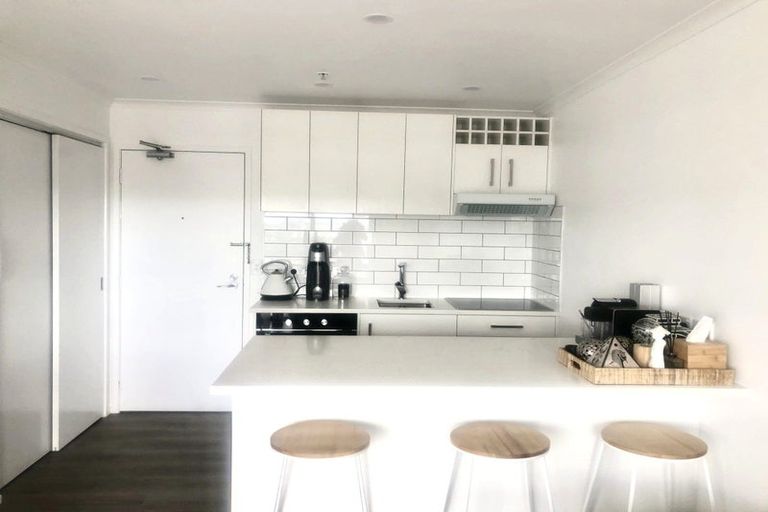 Photo of property in The Rennaissance, 5j/18 Ronwood Avenue, Manukau, Auckland, 2104