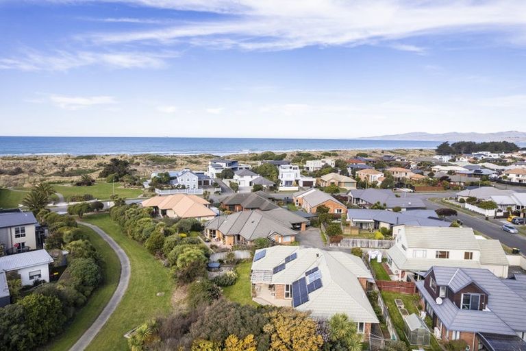 Photo of property in 14 Eastwood Rise, Waimairi Beach, Christchurch, 8083