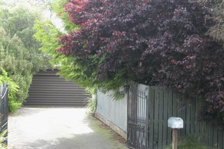 Photo of property in 7 Ensors Place, Waikuku Beach, 7402