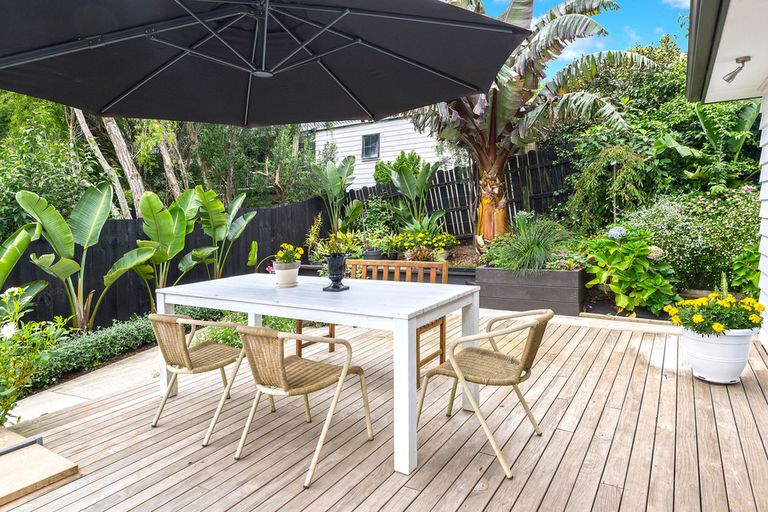 Photo of property in 32b Barberton Terrace, Red Hill, Papakura, 2110