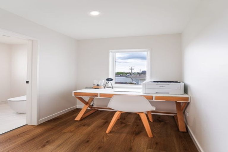 Photo of property in 126b Coronation Road, Hillcrest, Auckland, 0627