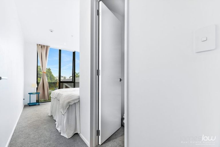 Photo of property in 205/1 Buscomb Avenue, Henderson, Auckland, 0610