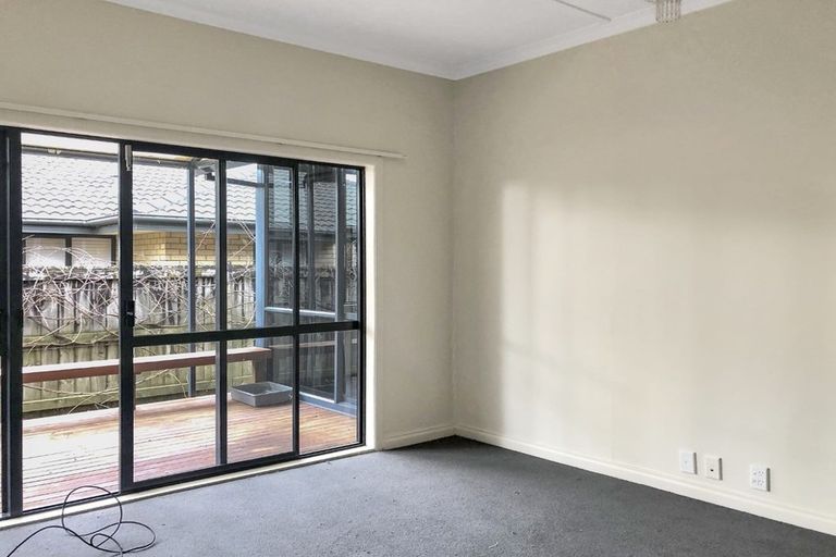 Photo of property in 62 Beach Road, Pahurehure, Papakura, 2113