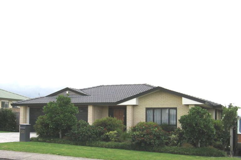 Photo of property in 35 Ruze Vida Drive, Massey, Auckland, 0614
