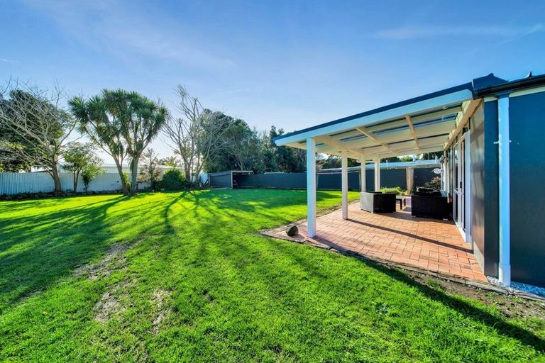 Photo of property in 59 Patu-kukupa Street, Manaia, 4612