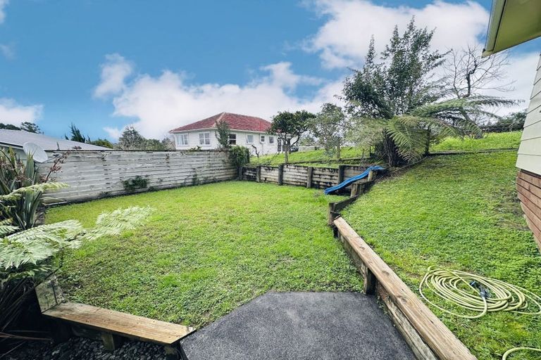 Photo of property in 1/6 Nielsen Place, Massey, Auckland, 0614