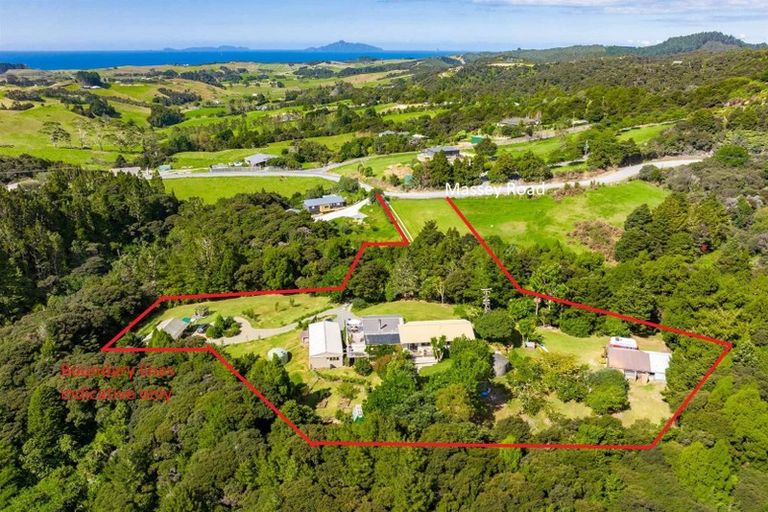 Photo of property in 168 Massey Road, Waipu, 0582