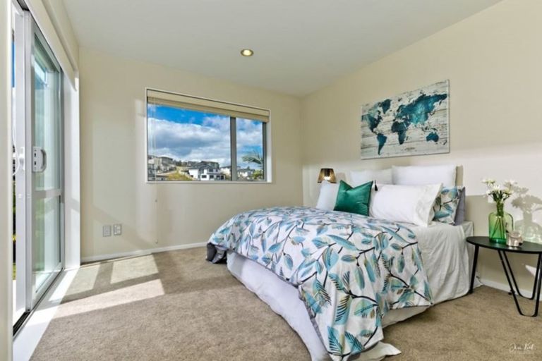 Photo of property in 18 Virginia Street, Henderson, Auckland, 0612