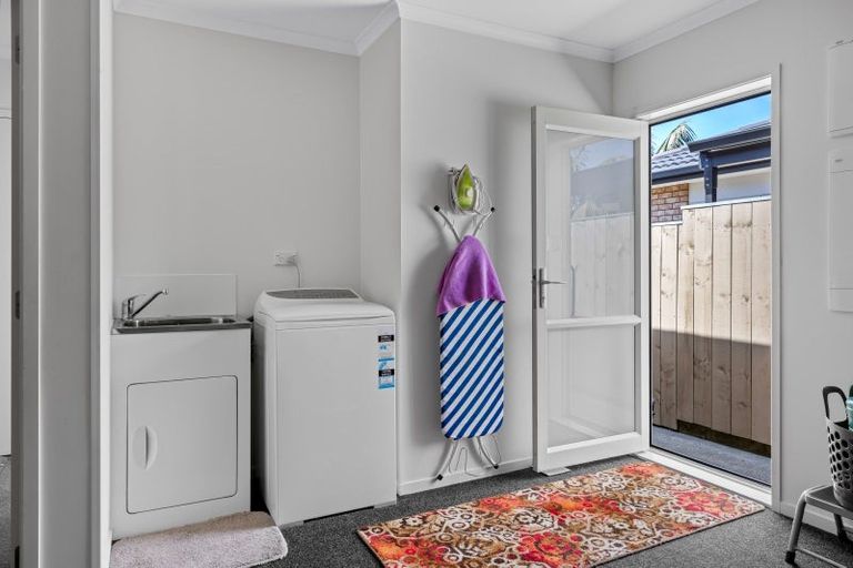 Photo of property in 39 Elizabeth Street, Orewa, 0931